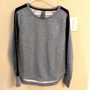 Champion Grey fleece lined sweatshirt with thumb holes Size Small